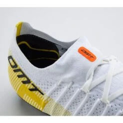 Scarpe Bici Da Corsa In Carbonio Con Lacci DMT KR SL POGI'S LIMITED EDITION -Giro Glam scarpe bici da corsa in carbonio con lacci dmt kr sl pogi s limited edition 4